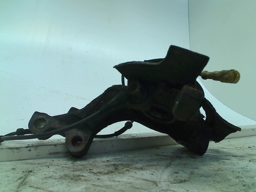 Moyeu roue avant droit - roue,